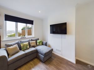 living area - click for photo gallery